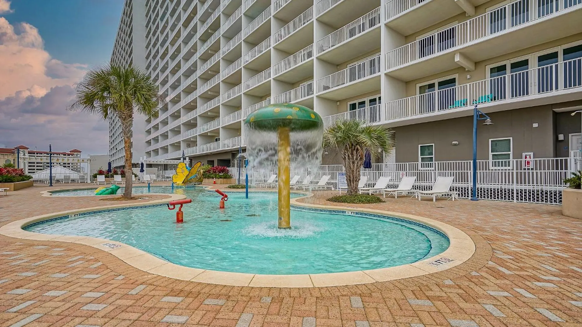 Laketown Wharf #119 By Nautical Properties Panama City Beach Holiday home